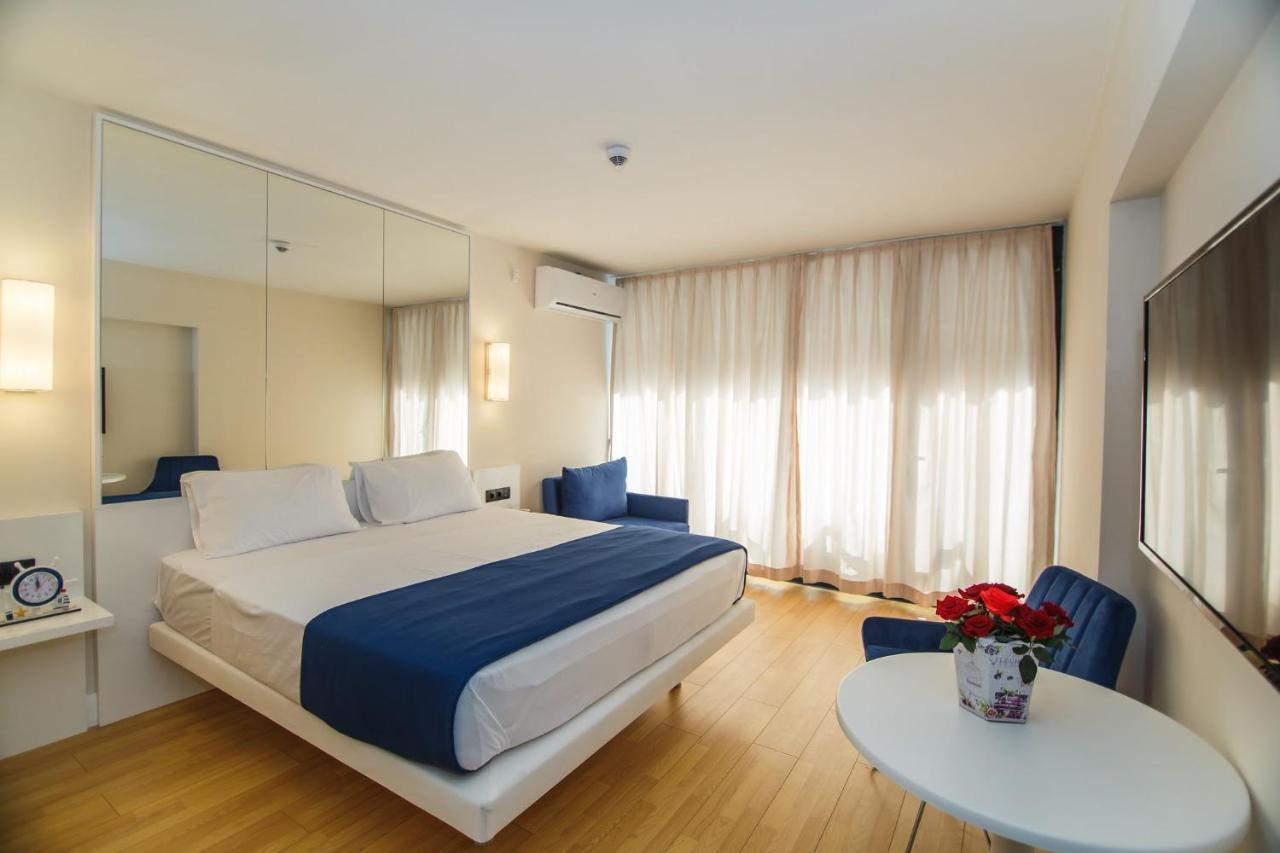 Premium Aparthotel With Sea View Batumi Exterior foto